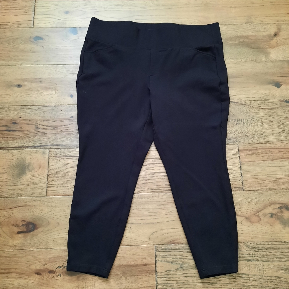 Studio By Torrid Pull-On Pocket Pixie Pants
